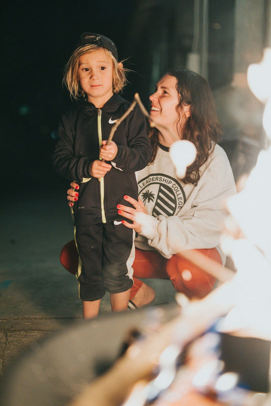 Unforgettable Campfire Games to Keep Everyone Entertained - Hugginsattic