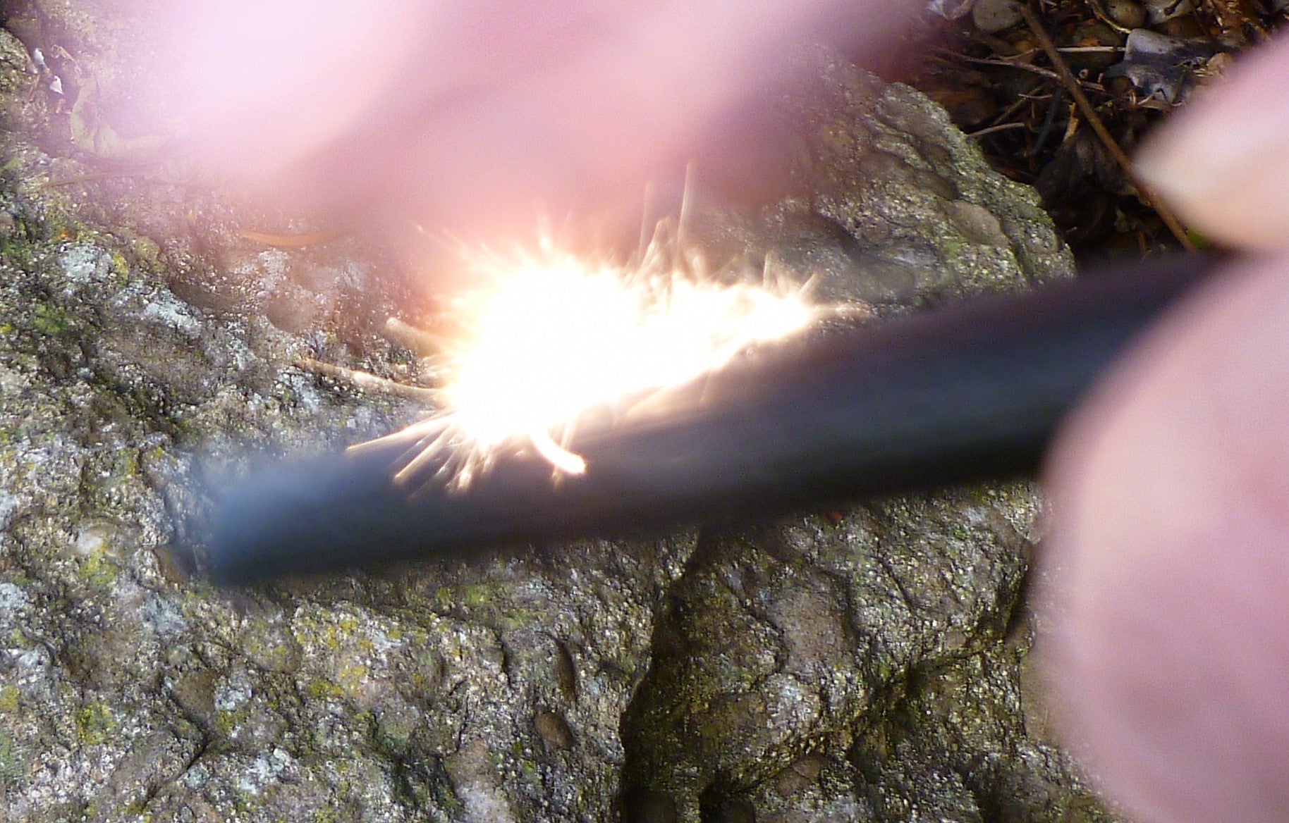 10mm Diameter 100mm Long Firesteel (Ferrocerium Rod) Firesteel Huggins Attic    [Huggins attic]