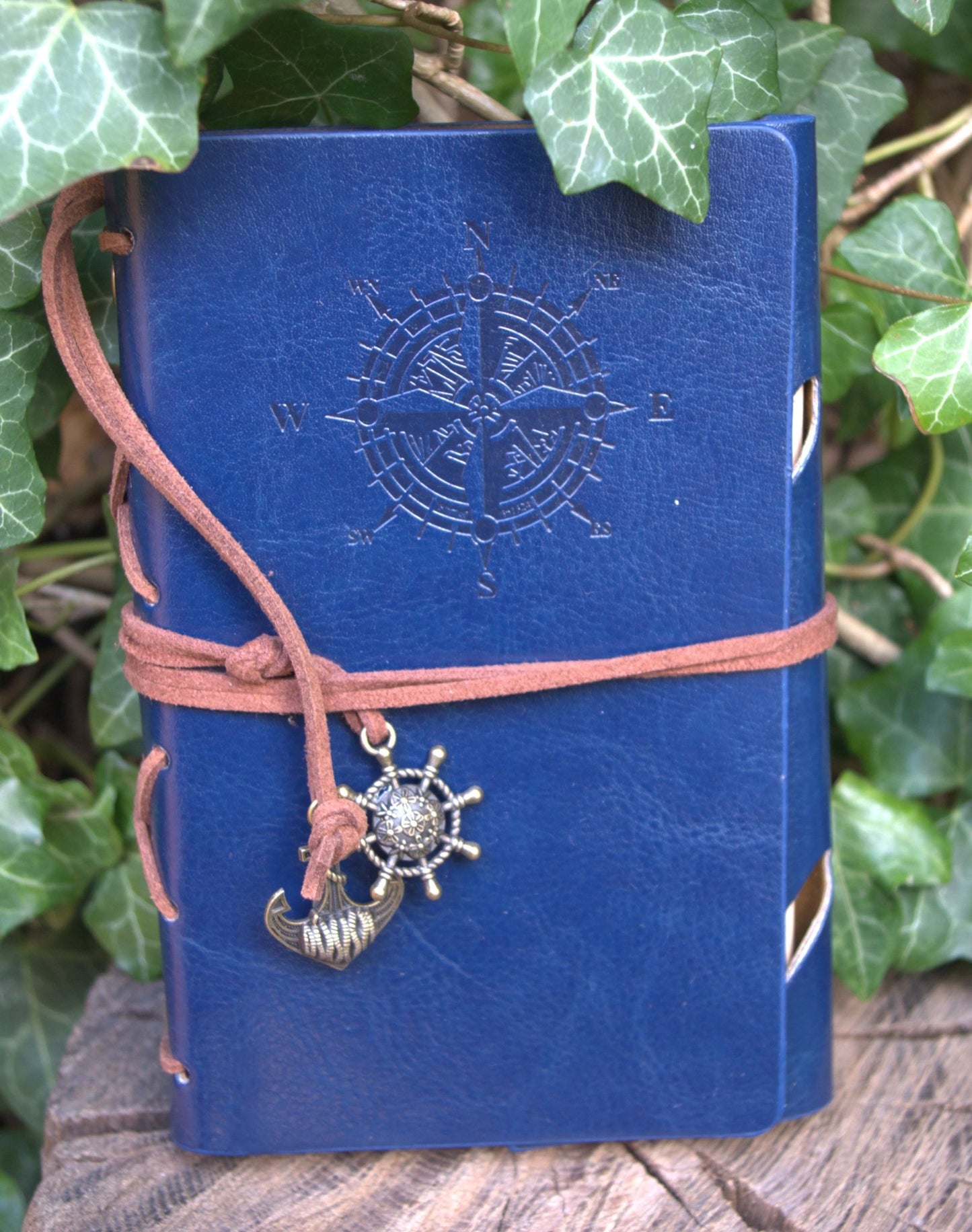 A6 ring binder Notebook faux leather with Compass motif and paper held in clip loops Note book Hugginsattic Blue   [Huggins attic]