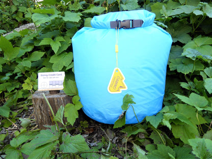 20L Dry Bag - useful and versatile equipment  Huggins Attic    [Huggins attic]