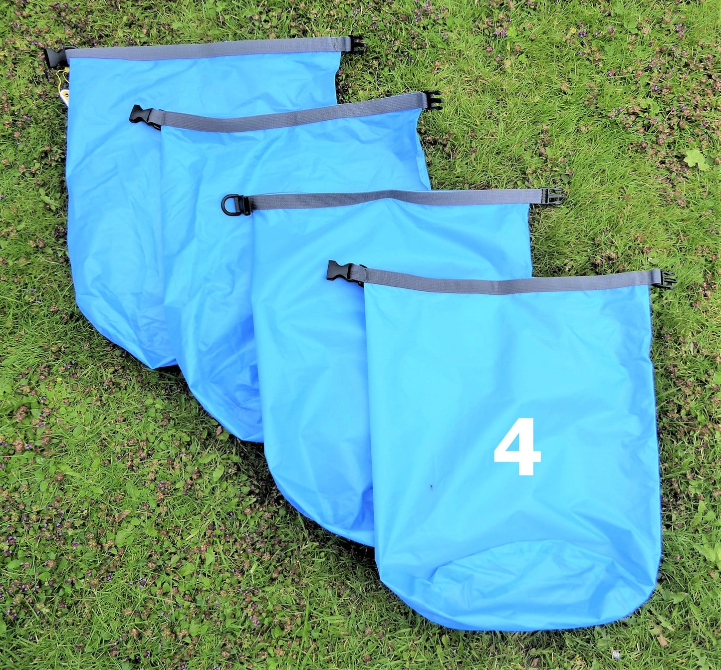 20L Dry Bags a useful and versatile piece of equipment for outdoor activities such as hiking, camping, kayaking, canoeing  Huggins Attic 4   [Huggins attic]