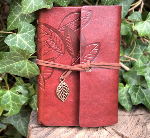 A6 ring binder Notebook - Leaf motif  Hugginsattic Brown   [Huggins attic]