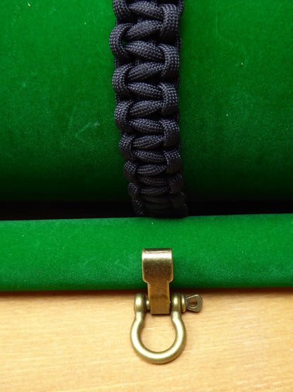 Black Paracord with choice of Buckle Bracelet kit Paracord Huggins Attic Antique Brass Buckle [Huggins attic]