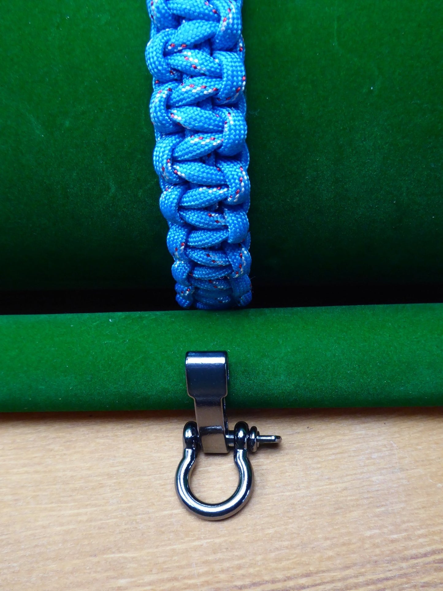 Paracord Buckle Bracelet kits with choice of colours Paracord Huggins Attic Blue with Black & White Dashes Silver look buckle  [Huggins attic]