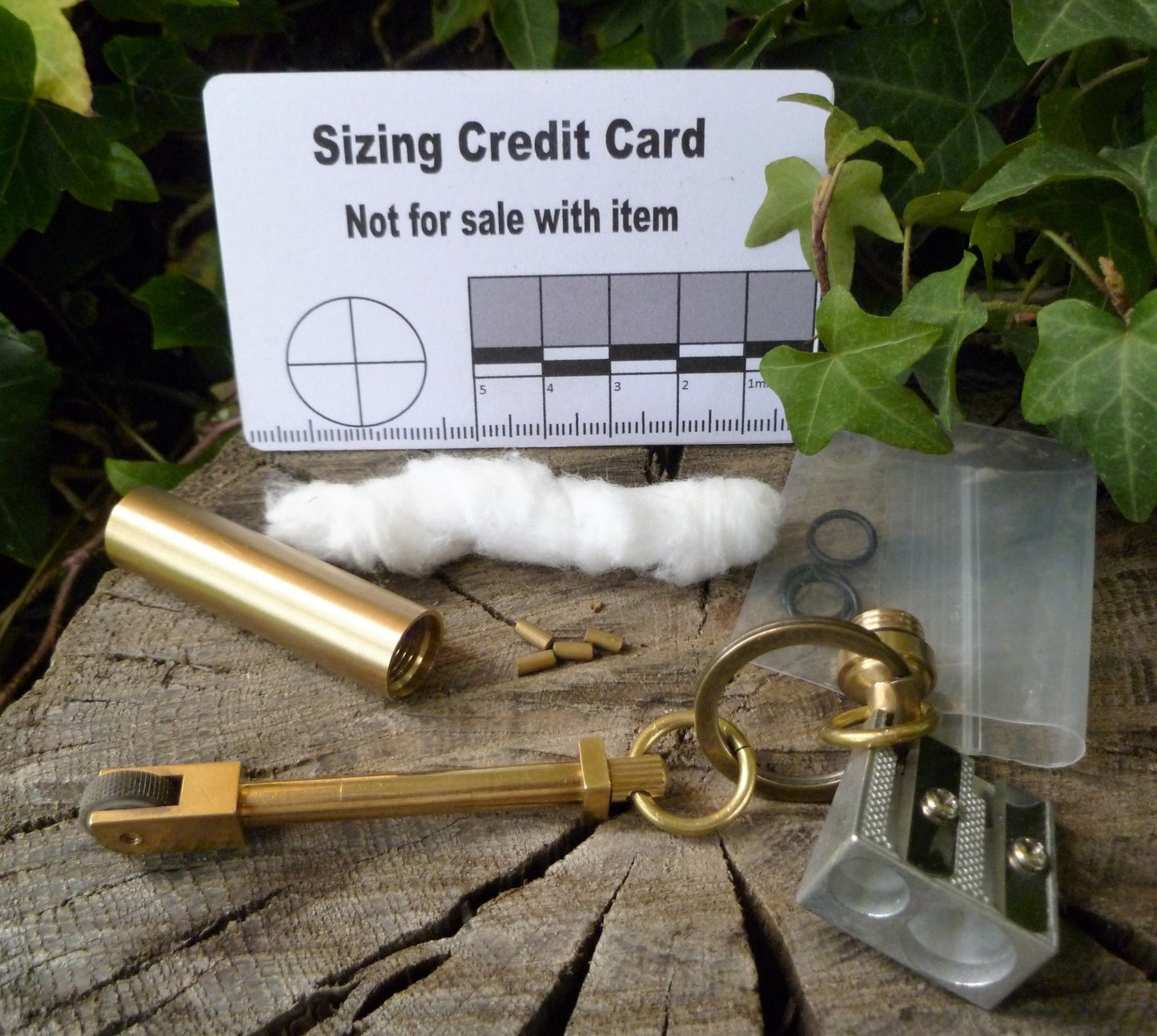 Brass Sparker with Flints, capsule, tinder maker Sparker kit Huggins Attic    [Huggins attic]