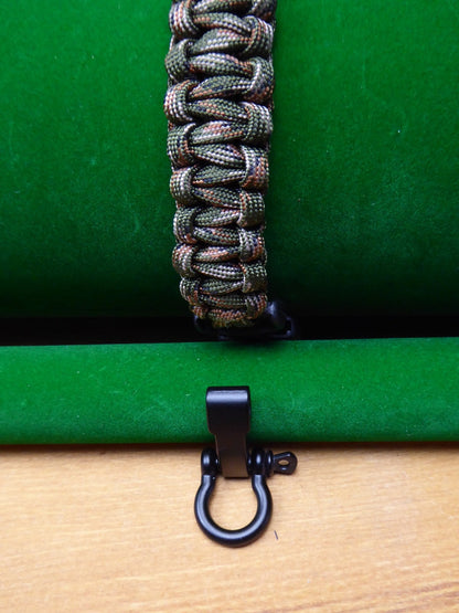 Green Camo Paracord Buckle Bracelet kit Paracord Huggins Attic Black Metal Buckle [Huggins attic]