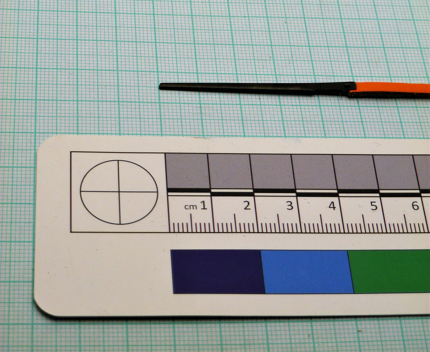 Leather thonging Lacing Needles, specialized Leathercraft tool Huggins Attic    [Huggins attic]