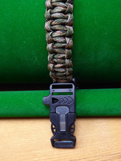 Olive Green Camo Paracord Buckle Bracelet kit Paracord Huggins Attic Black Plastic firesteel & whistle [Huggins attic]