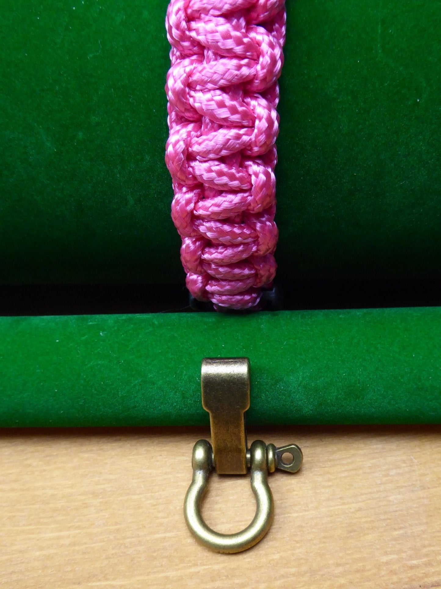 Paracord Buckle Bracelet kits even more colours Paracord Huggins Attic Pink Antique Brass Buckle  [Huggins attic]
