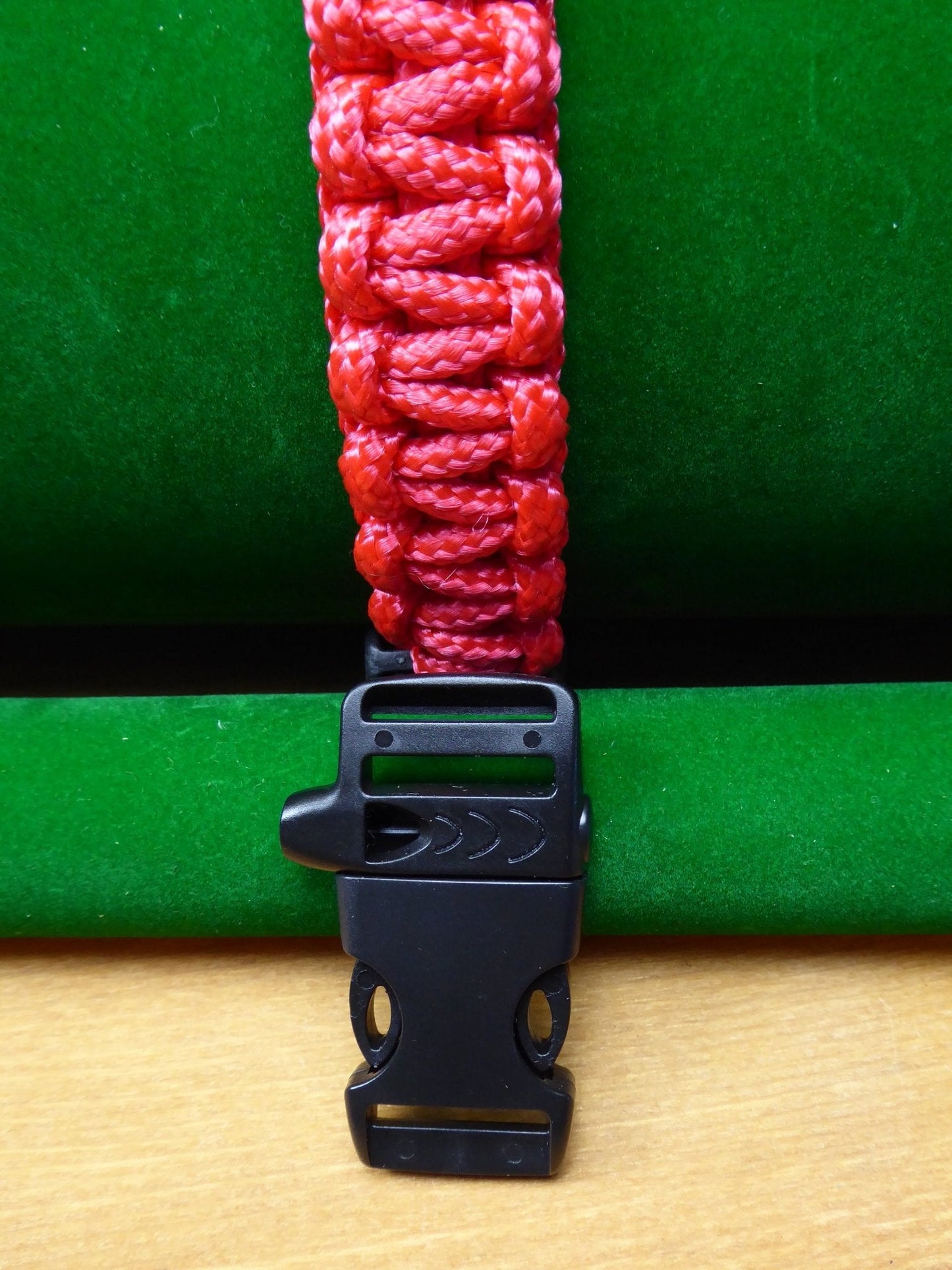 Paracord Buckle Bracelet kits even more colours Paracord Huggins Attic Red or Cerise Black Plastic whistle  [Huggins attic]