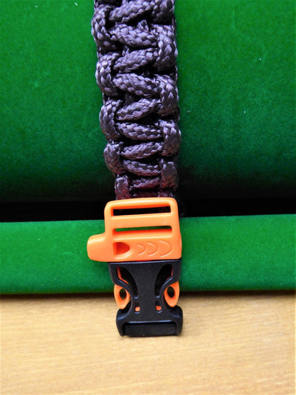 Paracord Buckle Bracelet kits choice of colours Paracord Huggins Attic    [Huggins attic]