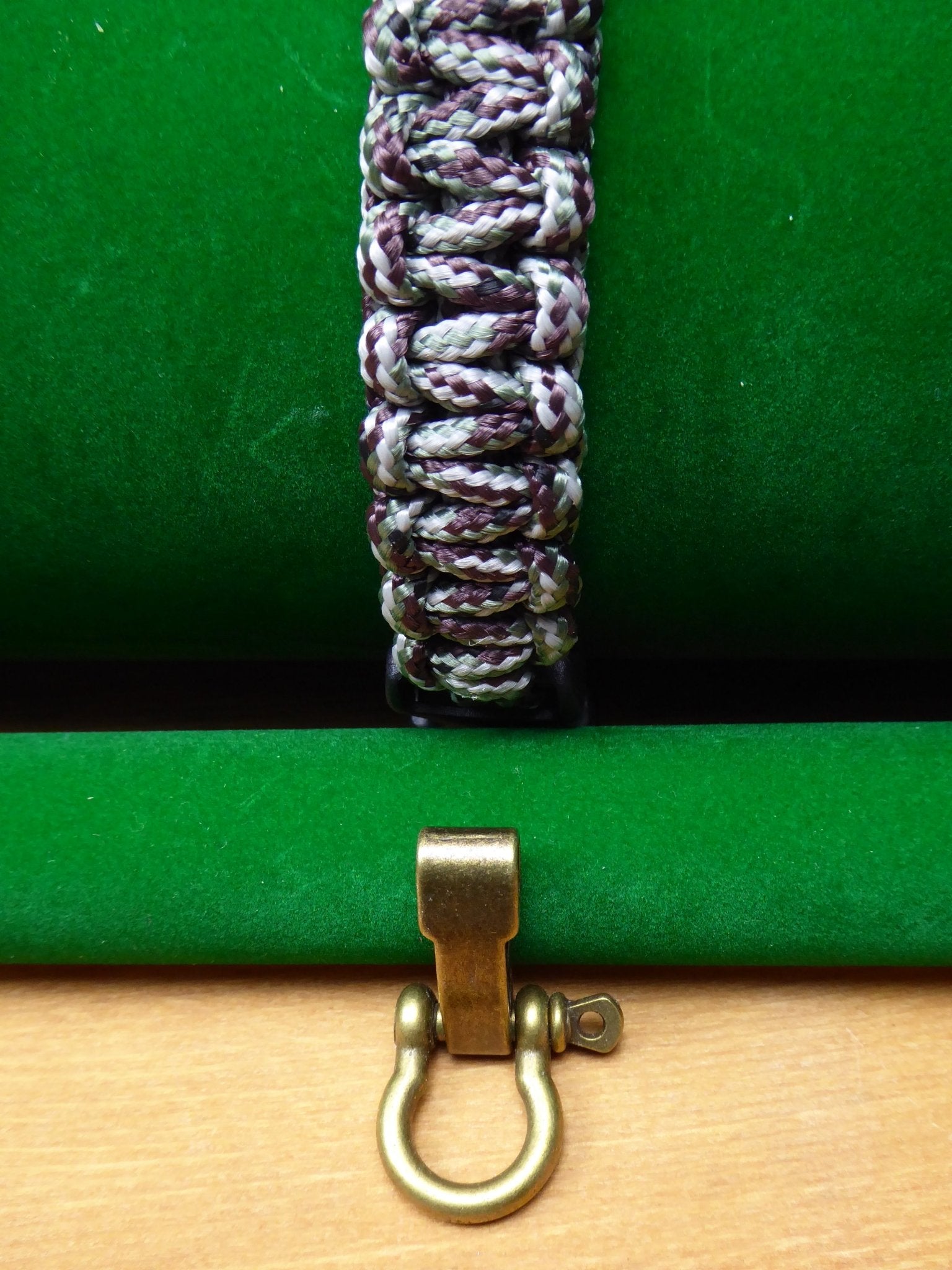 Paracord Buckle Bracelet kits with choice of colours Paracord Huggins Attic Silver Birch Antique Brass  [Huggins attic]