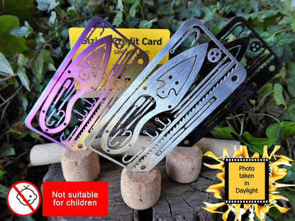 Survival Card 18 in 1 Emergency 3 colours Survival Card Huggins Attic    [Huggins attic]